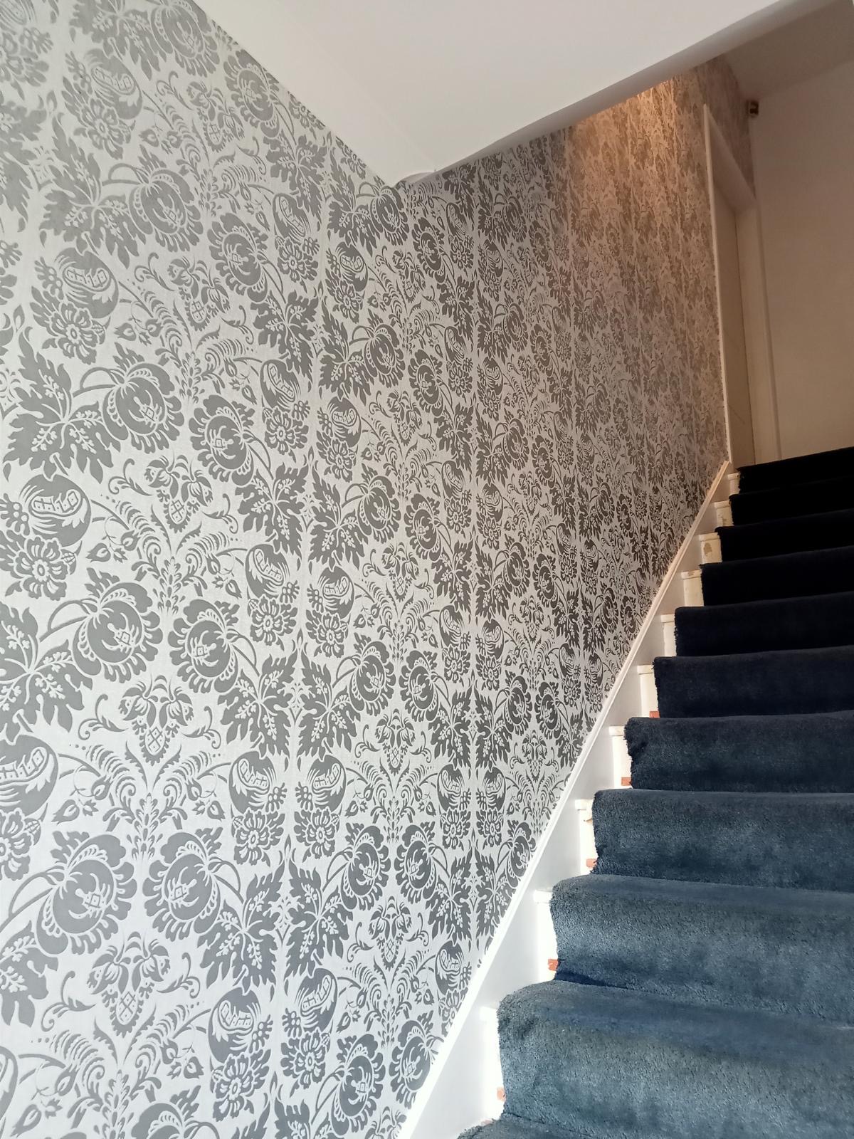 wallpaper hanging Dalston, E8